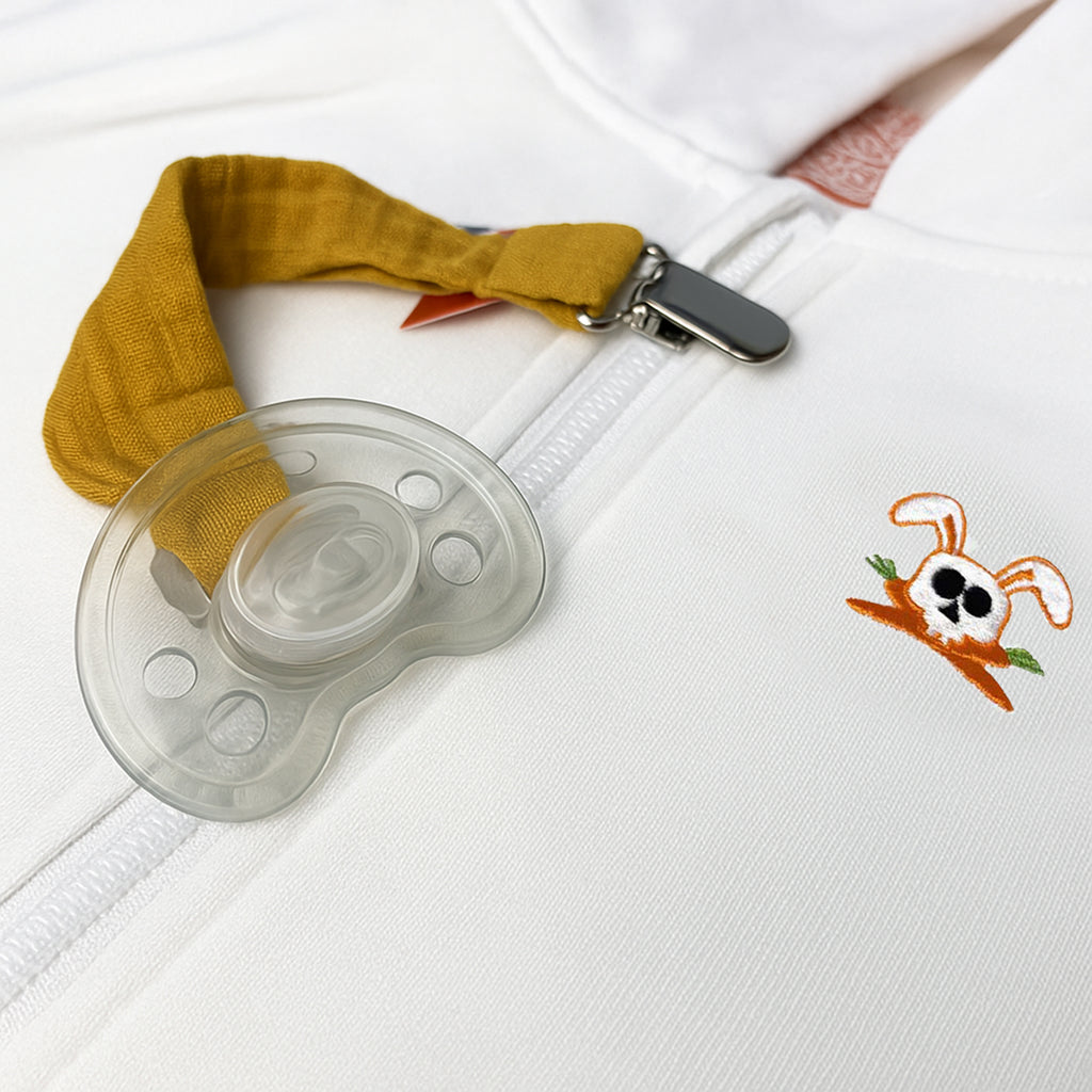 Honingkleurige Fopspeenclip van Biologisch Katoen